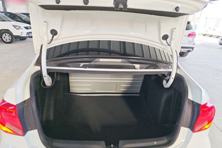 Used Volkswagen Jetta 2019 Dream Edition 1.4L Manual Fashion Version
