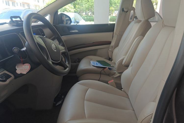 Used Buick GL8 2014 2.4L CT Luxury Business Comfort Edition

