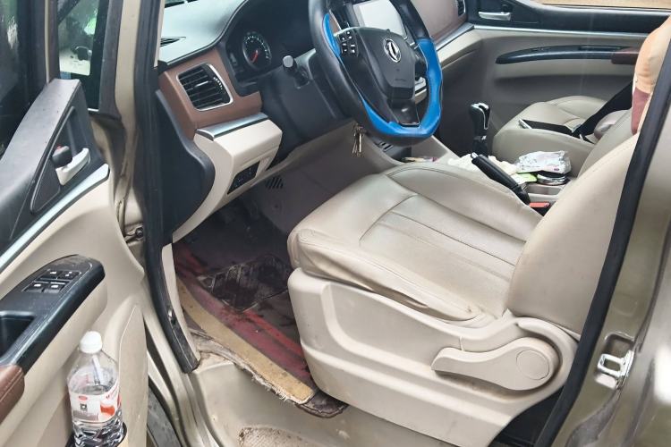 Used FORTHING Lingzhi 2019 M5L 1.6L 7-Seater Luxury Model China VI Standard
