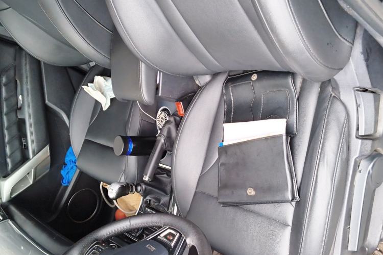 Used Haval H2 2016 Red Label 1.5T Manual Two-Wheel Drive Elite Model