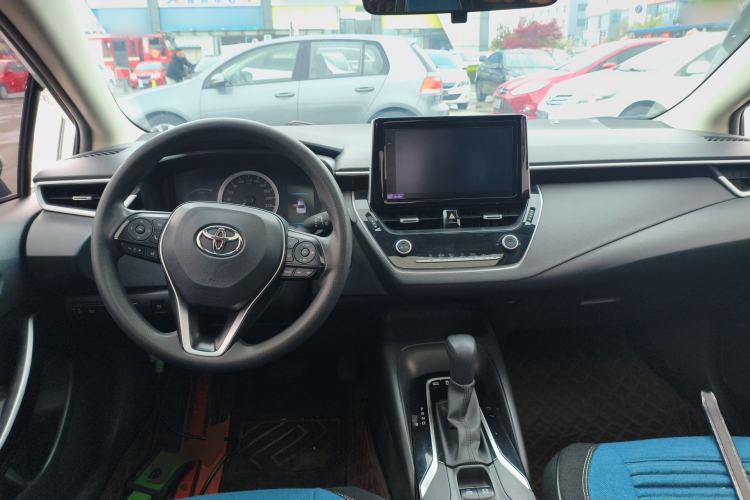 Used Toyota Corolla 2021 Dual-Motor 1.8L E-CVT Elite Edition Center Console