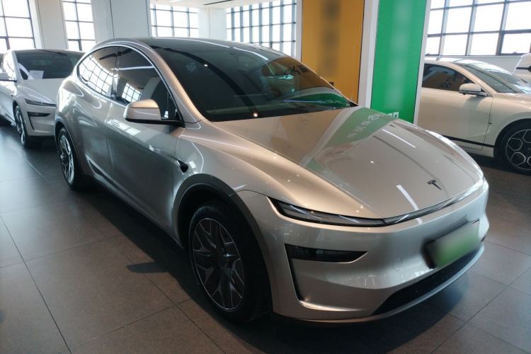 Used Tesla Model Y L 2025 Model Long-Range All-Wheel-Drive Version