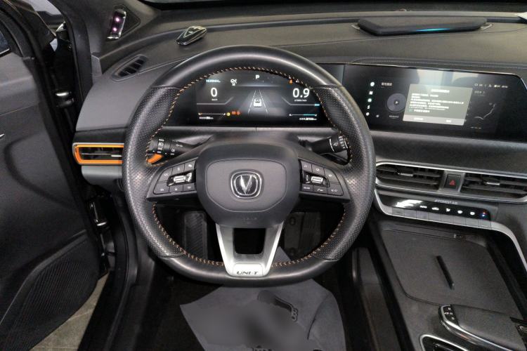 Used Changan UNI-T 2022 2.0T Prestige Version
