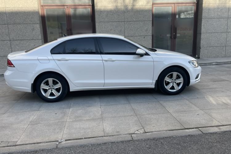 Used Volkswagen Lamando 2018 230TSI DSG Fashion Edition
