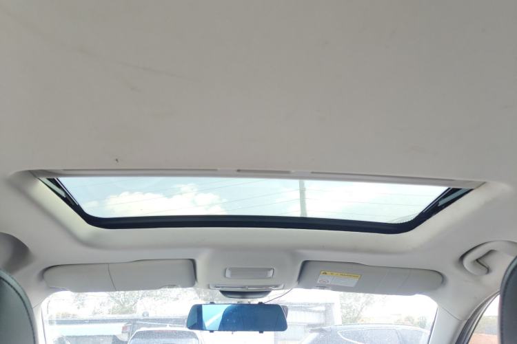 Used Roewe i5 2023 1.5L CVT Luxury Edition
