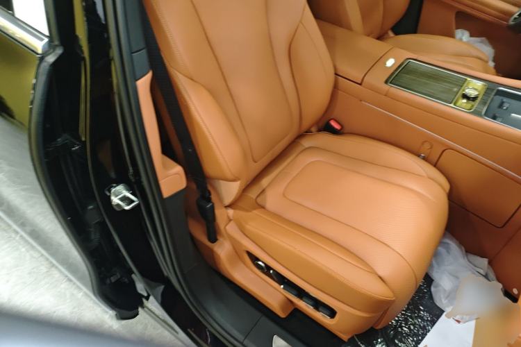 Used Hima AITO M9  Right Front Seat