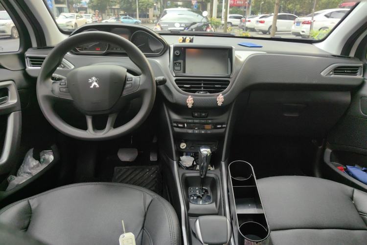 Used Peugeot 2008 2015 1.6THP Automatic Fashion Edition
