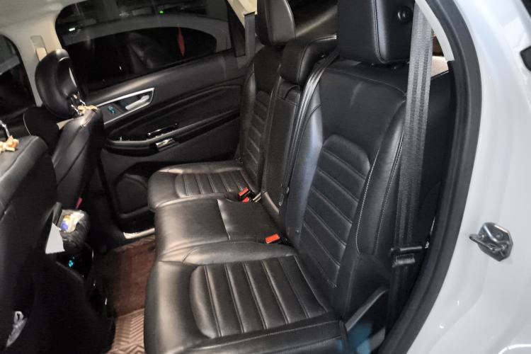 Used Ford Edge 2016 EcoBoost 245 Two-Wheel-Drive Titanium 7-Seater