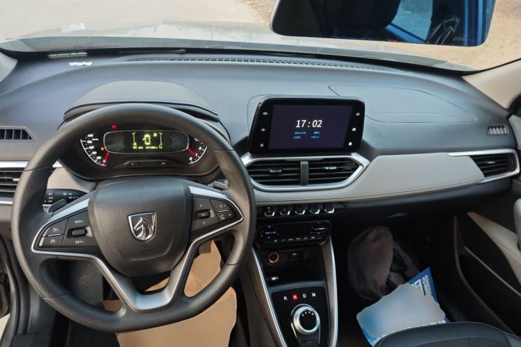 Used Baojun 510 2017 1.5L Automatic Fashion Model
