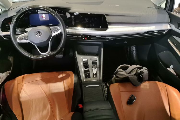 Used Volkswagen Golf 2021 280TSI DSG Pro Center Console