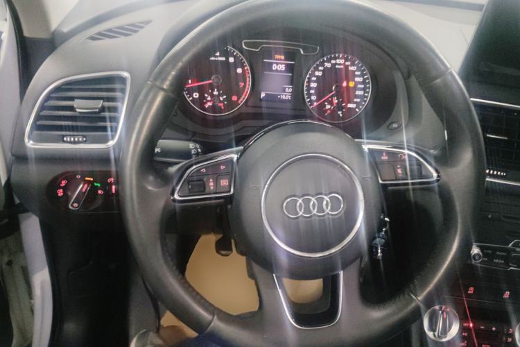 Used Audi Q3 2016 30 TFSI Collector's Edition Comfort Model Steering Wheel