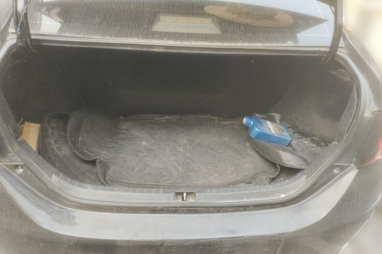 Used Toyota Levin 2017 Revised Dual-Engine 1.8H GS E-CVT Elite Sunroof Version China V Standard Trunk