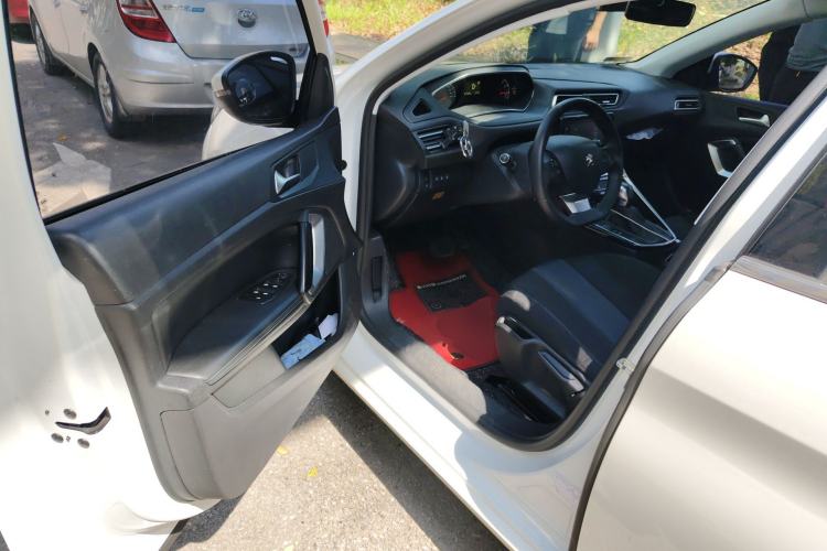 Used Peugeot 308 2018 1.6L Automatic Luxury Edition