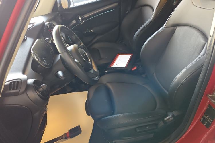 Used MINI MINI 2022 1.5T COOPER Classic Edition Five-Door Version