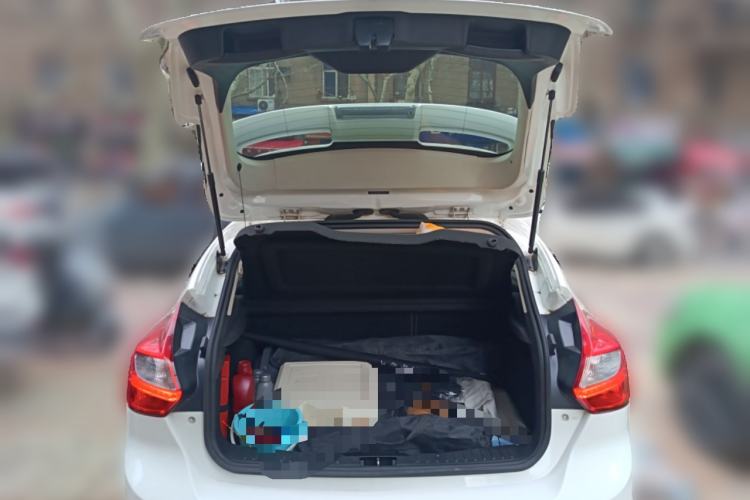 Used Ford Focus 2012 Hatchback 2.0L Automatic Luxury Sport Model
