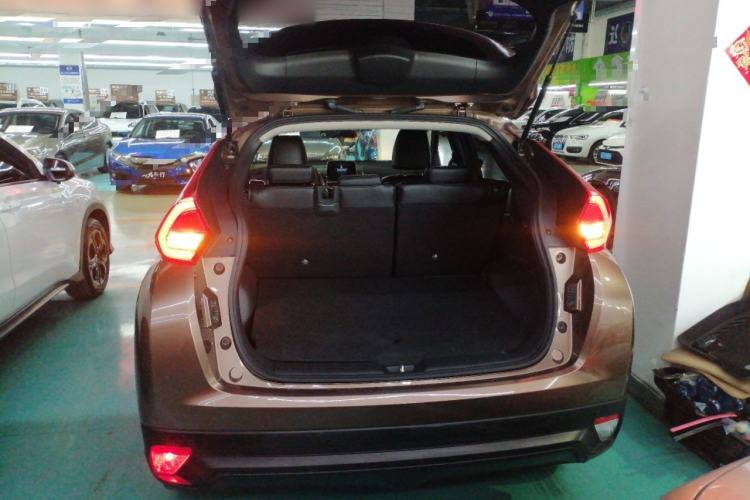 Used Mitsubishi Eclipse Cross 2018 1.5T CVT Two-Wheel Drive Fearless Edition Trunk