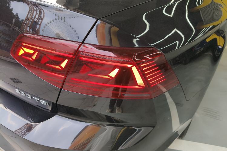 Used Volkswagen Magotan 2023 2 Million Units Limited Edition 330TSI DSG Leading Version