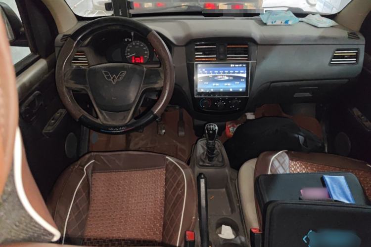 Used Wuling Rongguang 2014 1.2L S Base Model
