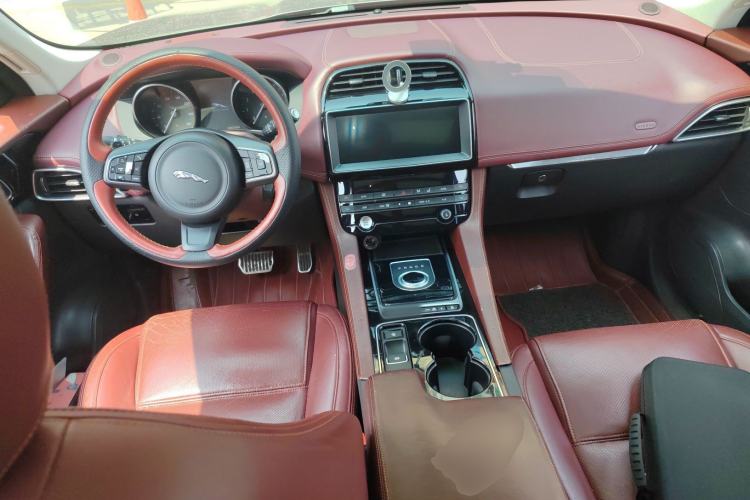 Used Jaguar F-PACE 2016 2.0T Two-Wheel Drive Urban Luxury Edition