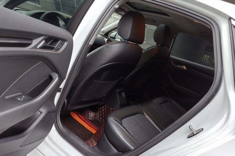 Used Audi A3 2019 Limousine 35 TFSI Fashion Edition China V standard Interior 4