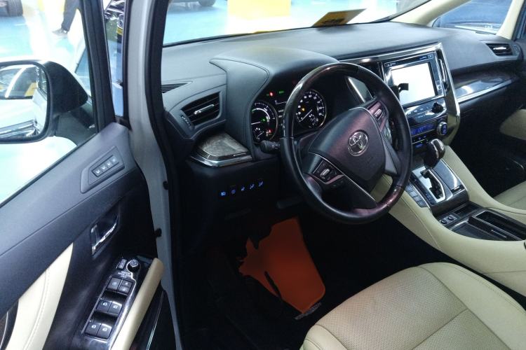 Used Toyota Alphard 2019 Dual-Engine 2.5L Luxury Edition
