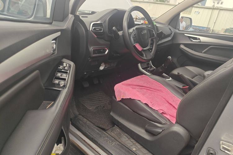 Used Isuzu JLM 2020 2.8T Classic Two-Wheel Drive Diesel Euro VI Comfort Plus Extended Version JE493ZLQ6E
