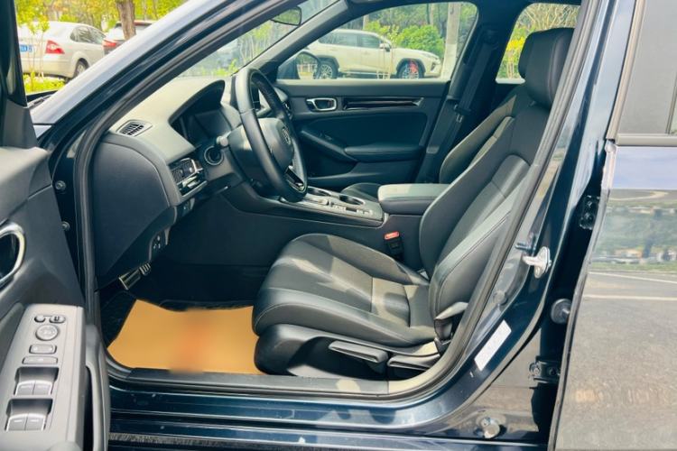 Used Honda Civic 2022 240TURBO CVT Dynamic Edition Interior 2