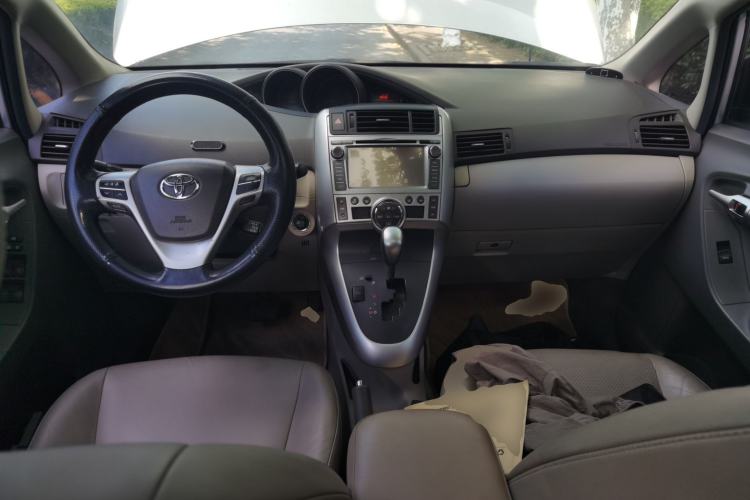 Used Toyota Verso 2014 Starlight 180G CVT Luxury Edition
