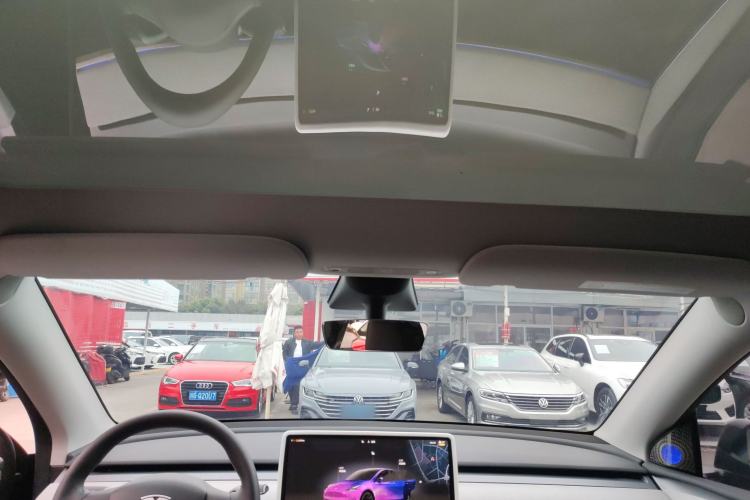 Used Tesla Model Y 2023 Rear-Wheel-Drive Version