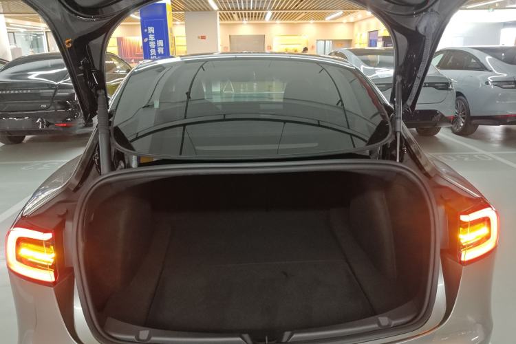 Used Tesla Model 3 2022 Rear-Wheel-Drive Version
