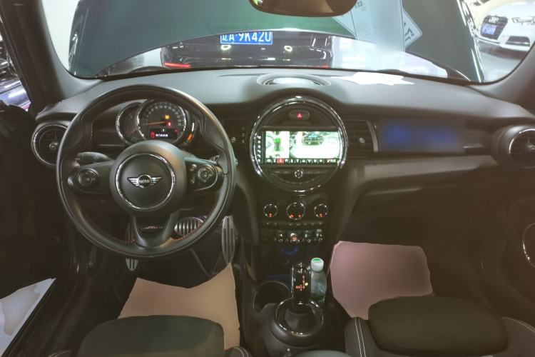 Used MINI MINI 2018 1.5T COOPER Racing Edition Five-Door Version
