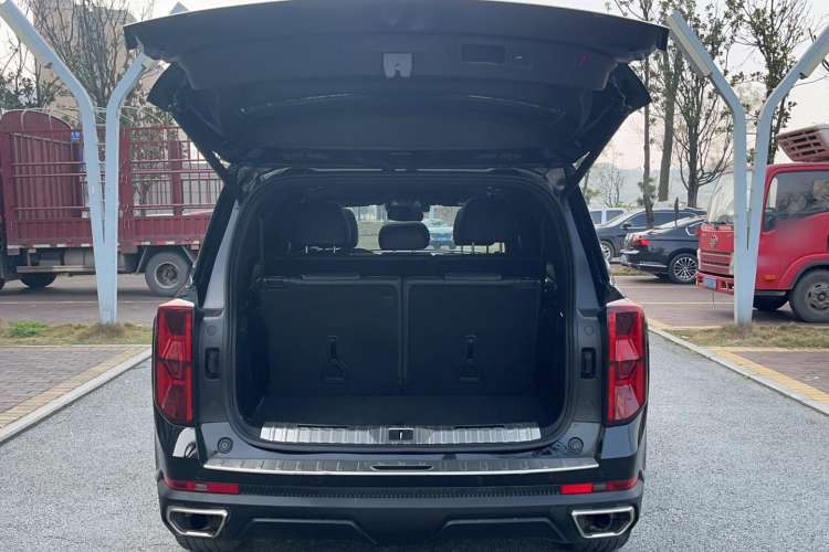 Used GAC Trumpchi GS8 2022 Linghang Series 2.0 TGDI Two-Wheel-Drive Luxury Smart Connectivity Version (7 Seats)
