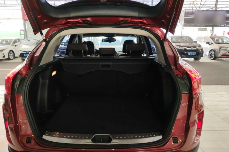 Used Bestune X80 2013 2.0L automatic comfort version
