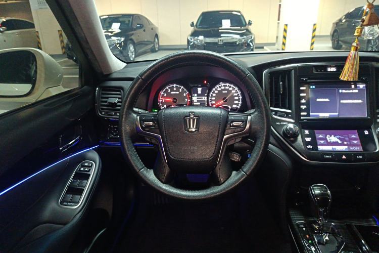 Used Toyota Crown 2015 2.0T Fashion Edition Steering Wheel