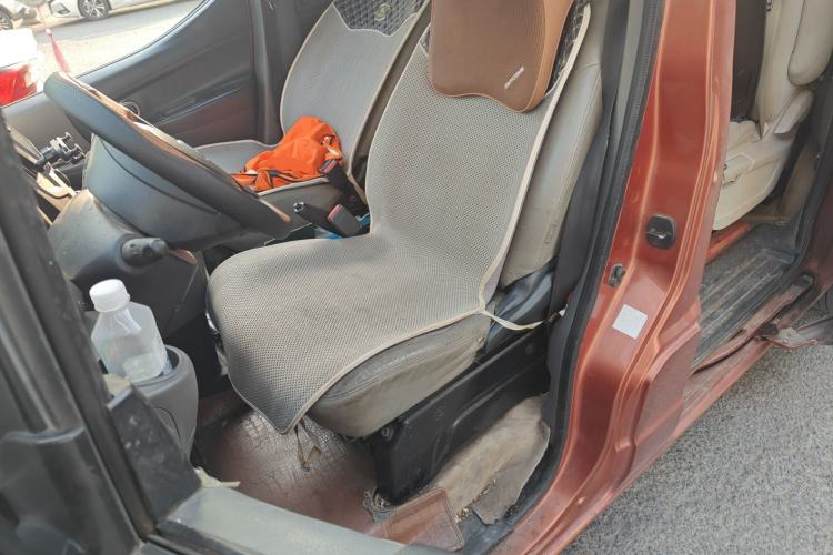 Used Nissan NV200 2010 1.6L Luxury Model Left Front Seat