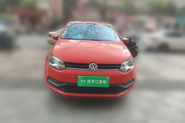Used Volkswagen Polo 2016 1.4L Manual Fashion Model Front