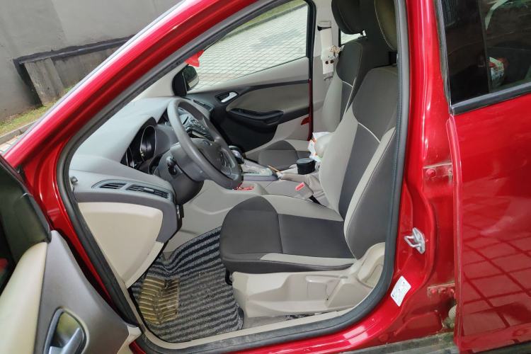 Used Ford Focus 2012 Sedan 1.6L Automatic Comfort Model