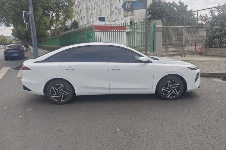 Used Roewe D6 2025 450 km Premium Edition