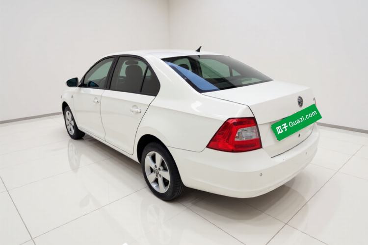 Used Skoda Rapid 2015 1.6L Automatic Smart Selection Model
