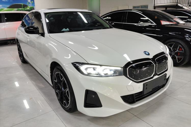 Used BMW i3 2023 eDrive 40 L Midnight Edition
