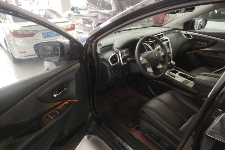 Used Nissan Murano 2021 2.5L XL Two-Wheel Drive Smart Connect Luxury Edition
