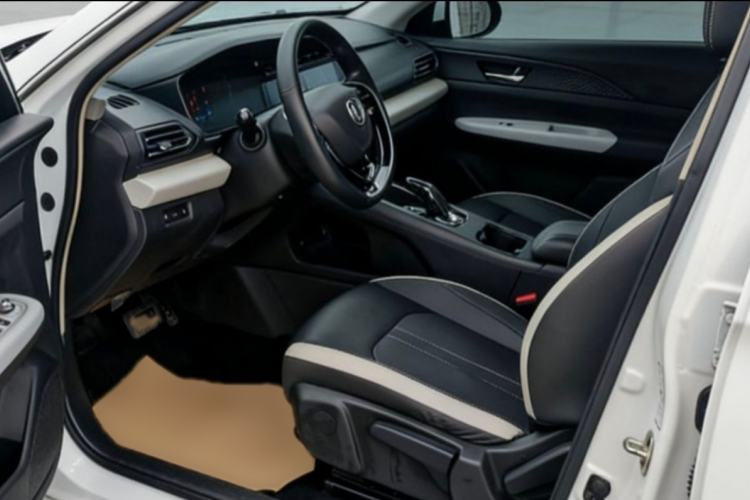 Used Dongfeng Aeolus E70 2021 Revised Version 360H Battery-Swap Edition Interior 2