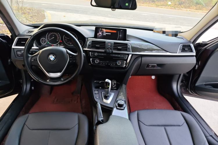 Used BMW 3 Series 2016 316Li Fashion Model
