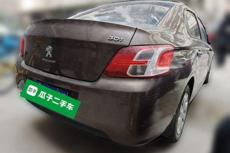 Used Peugeot 301 2014 1.6L Manual Comfort Edition
