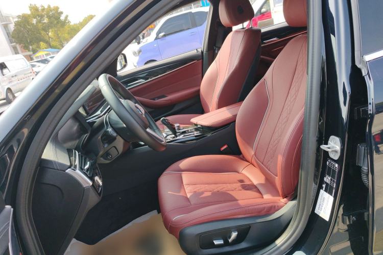 Used BMW 5 Series 2022 Second Facelift 525Li M Sport Package