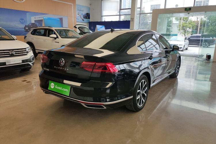 Used Volkswagen Magotan 2020 330TSI DSG Leading Model Rear Right 45 Deg