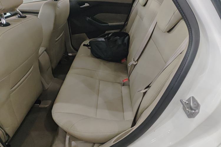 Used Ford Focus 2012 Sedan 1.6L Automatic Comfort Model
