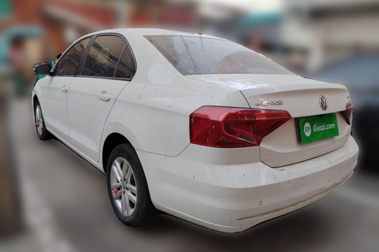 Used Volkswagen Jetta 2019 Dream Edition 1.5L Manual Fashion Version
