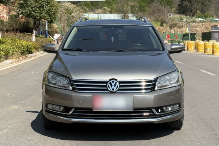 Used Volkswagen Magotan 2012 Travel Edition 2.0 TSI Comfort Version
