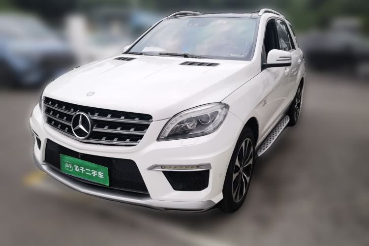 Used Mercedes-Benz M-Class 2014 Mercedes-Benz ML400, four-wheel drive, 3.0-liter engine, automatic transmission, five seats, parallel import.